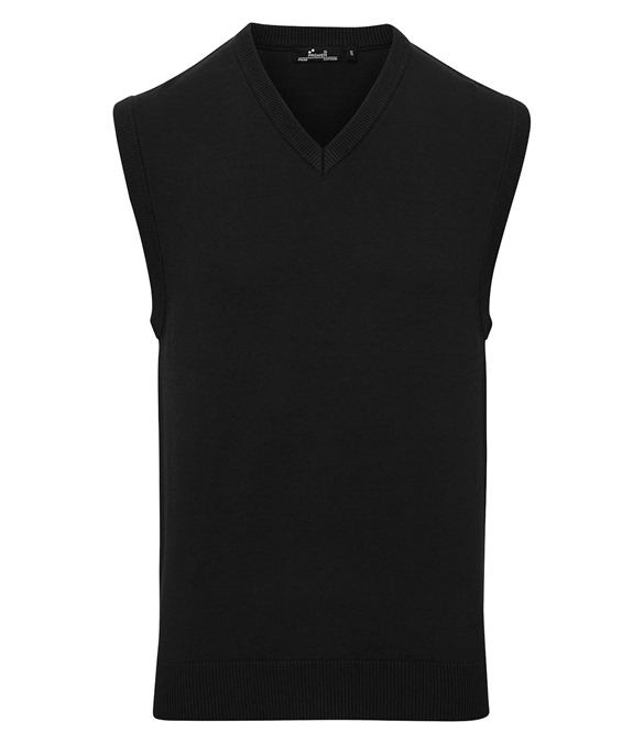 Sleeveless knitted sweater